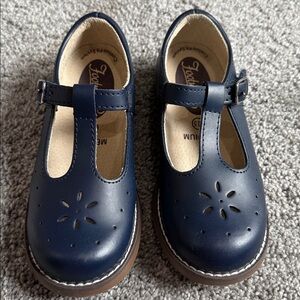 Navy Blue T-Strap Mary Jane Shoes Footmates Brand New